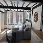 Petite Maison Typique En Outremeuse - 2 A 4 Personnes Vakantiehuis