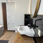 Petite Maison Typique En Outremeuse - 2 A 4 Personnes Vakantiehuis