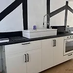 Vakantiehuis Petite Maison Typique En Outremeuse - 2 A 4 Personnes *